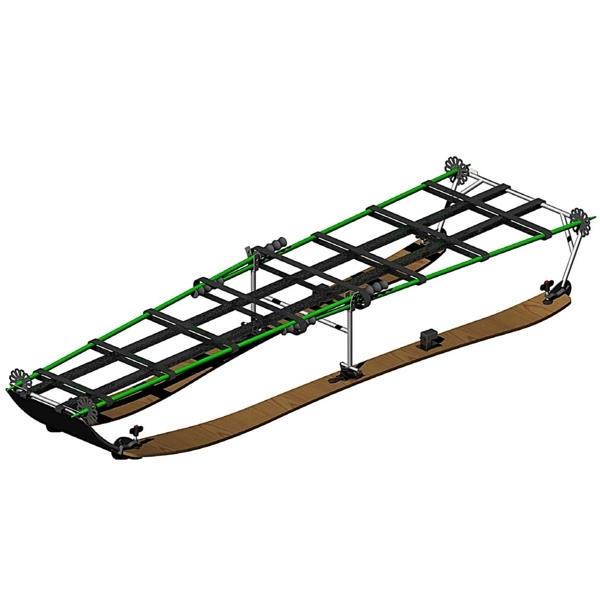 KONG Schneerettungs-Kit – Aufbauansicht der Trage- und Rahmenkonstruktion mit Ski und Zugleinen